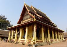 6 Days discover wonderful landscape in Laos
