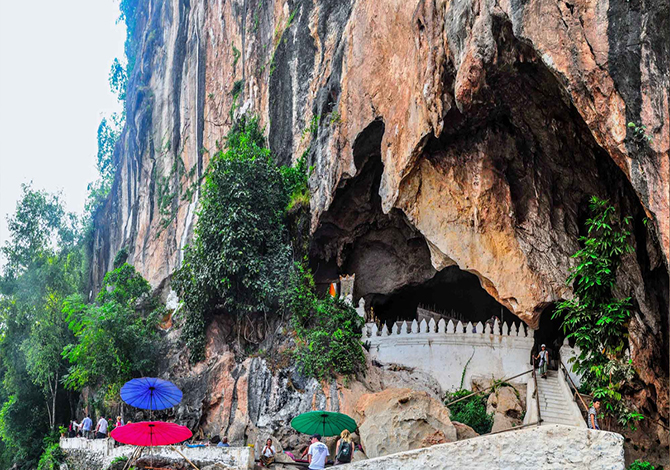 6 Days discover wonderful landscape in Laos